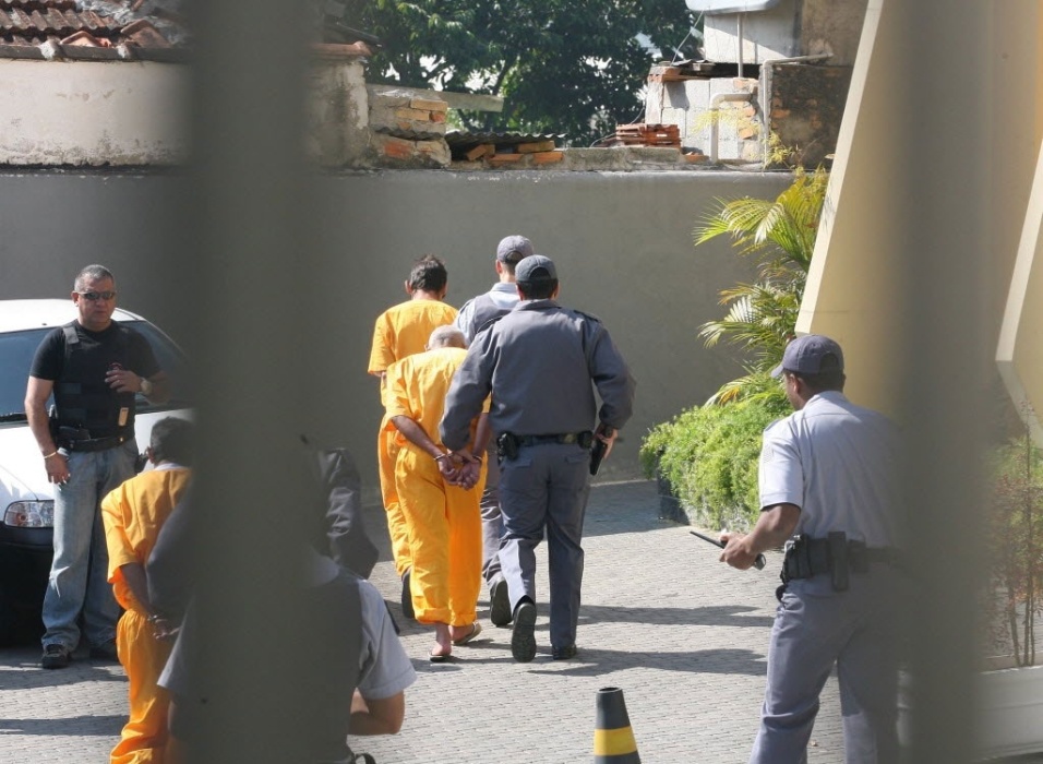 CASO LIANA FRIEDENBACH E FELIPE CAFFÉ YouTube