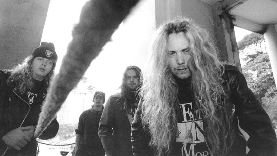 Max Cavalera celebra 30 anos de disco do Sepultura que ajudou a