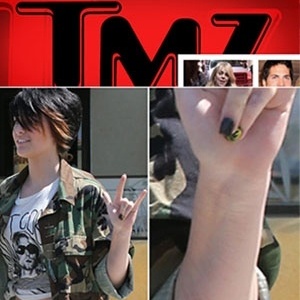 Imagem do site TMZ, de abril, mostra Paris Jackson e detalhe do seu braço com marcas de corte