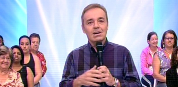 Gugu Liberato comanda o último "Programa do Gugu" na Record, em 2013