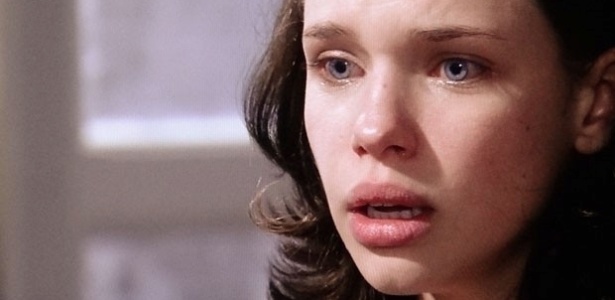 Bruna Linzmeyer interpreta a jovem autista Linda na novela "Amor à Vida"; personagem sofre preconceito