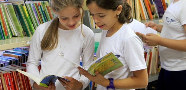 Juntas, 12 escolas estaduais emprestaram mais de 43 mil livros durante um ano