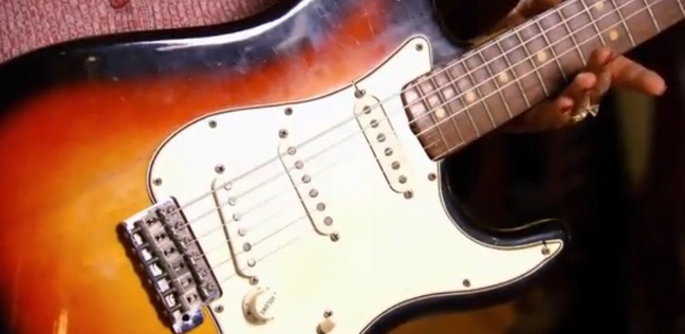 A guitarra que Bob Dylan usou no festival em que foi vaiado por usar instrumentos elétricos