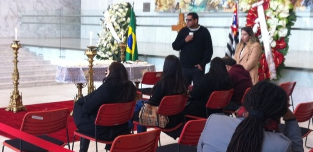 Familiares no velório de Dominguinhos, na Assembleia Legislativa de São Paulo 