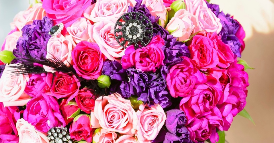 buque-rosa-1374764045883_956x500.jpg