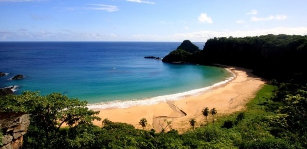 A Baía do Sancho é um dos muitos destinos paradisíacos do arquipélago pernambucano