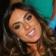 Nicole Bahls deixa calcinha à mostra na quadra da Império Serrano - AgNews