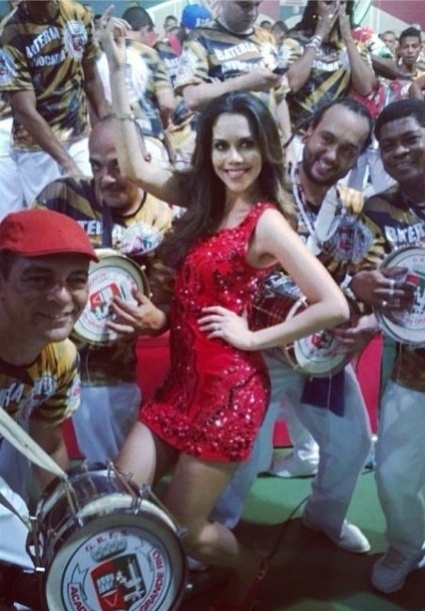 Daniela albuquerque ensaio