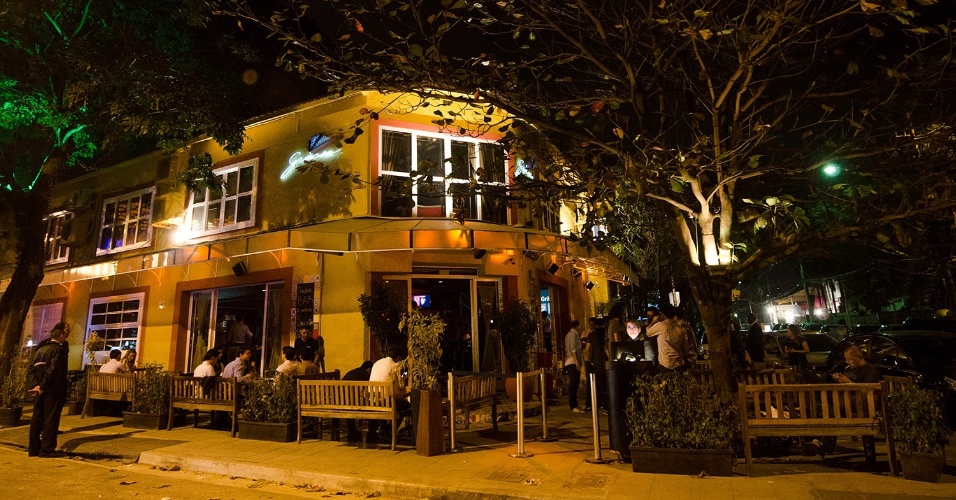 Bar espanhol em Pinheiros oferece "open chope" às quartas Bares