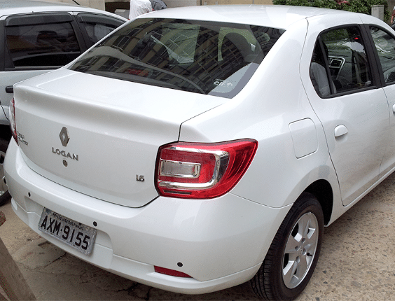 [Imagem: traseira-da-nova-geracao-do-renault-loga...64x430.png]