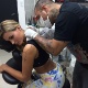 Andressa Urach tatua nome do filho nas costas.