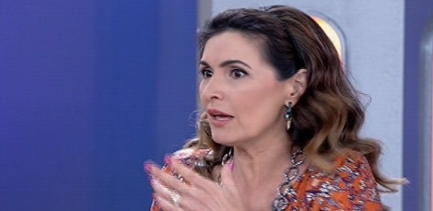 Daniela Mercury deixa Fátima sem graça ao sugerir beijo em Giovanna Antonelli