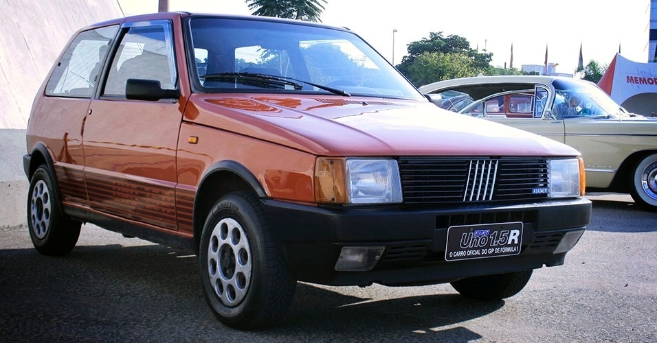 fiat-uno-15-r-1988-de-alex-szymanski-santo-andre-sp-1388764691214_956x500.jpg