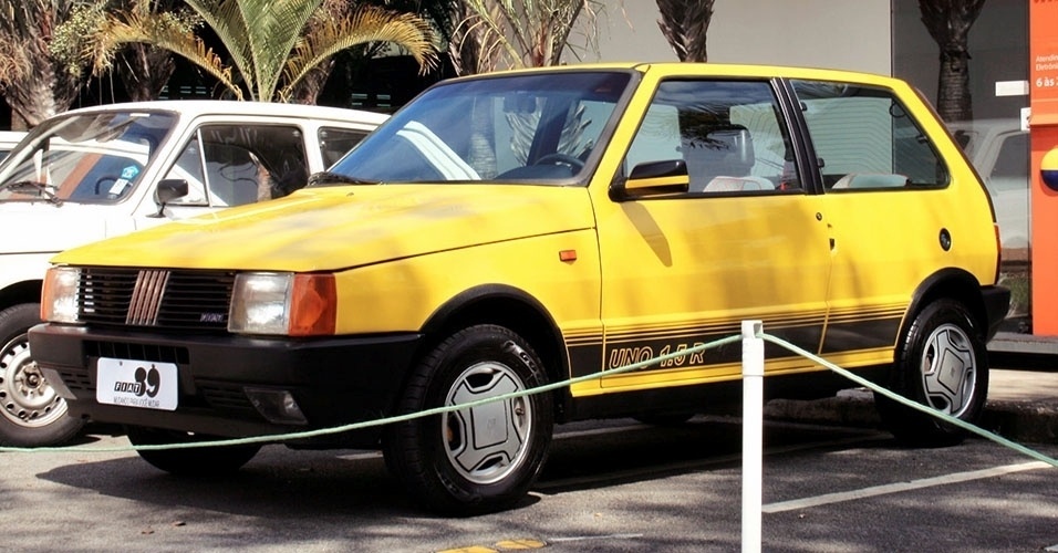 fiat-uno-15-r-1989-de-alex-szymanski-santo-andre-sp-1388764692391_956x500.jpg