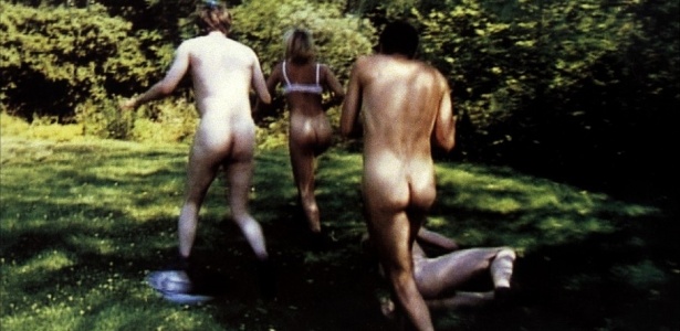 Cena do filme "Os Idiotas" (1998), de Lars Von Trier
