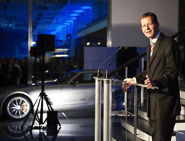 (W205): Classe C brasileiro será flex Carsten-oder-vice-presidente-de-marketing-de-produtos-da-mercedes-benz-1389927318656_615x470