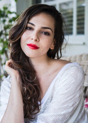Fotógrafa vai se apaixonar por Clara, papel de Giovanna Antonelli