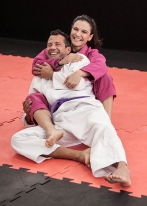 Malvino Salvador e Kyra Gracie assumiram o romance no fim de 2013