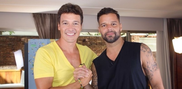 10.mar.2014 - O apresentador Rodrigo Faro em entrevista ao cantor Ricky Martin no Rio de Janeiro