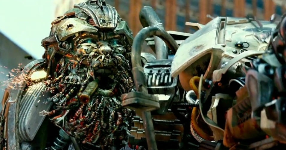 Veja os momentos mais "Michael Bay" da saga "Transformers" Fotos