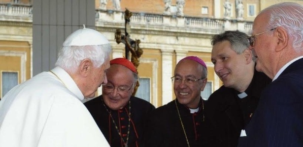 Padre Marcelo Rossi com o papa Bento 16, em janeiro de 2014