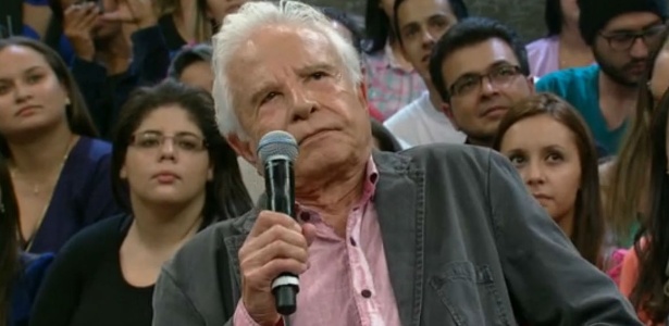 Reprodução/TV Globo Descontraído, Cid Moreira contou sobre o dia em que apresentou o "JN" de bermuda