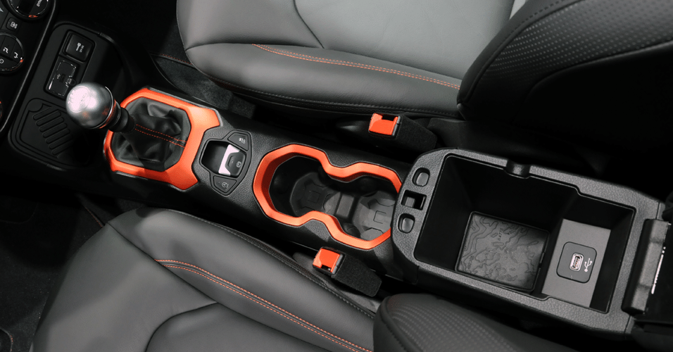 Jeep Renegade Limited, nacional em 2015 - Fotos - UOL Carros