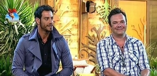 Diego Cristo e Felipeh Campos em noite de roça em "A Fazenda 7"