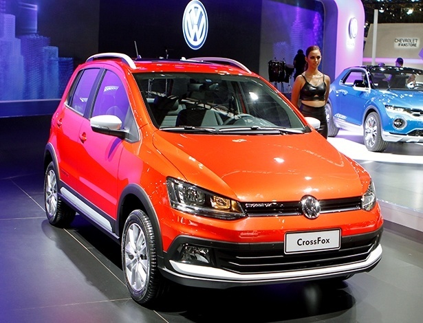 Volkswagen CrossFox 2015 chega a partir de R$ 57.990, mas pode custar até R$ 73.912