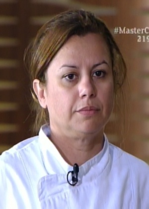 Helena apresenta um de seus pratos na final do programa