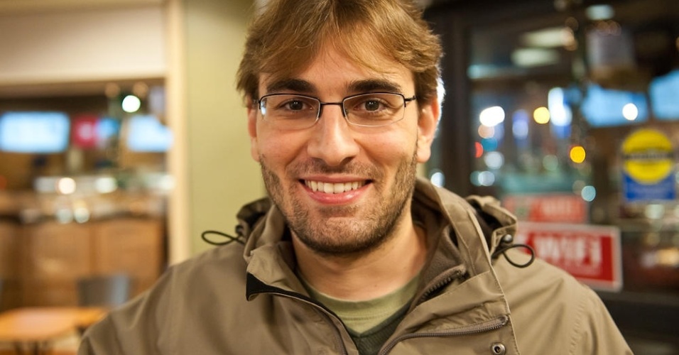 Morando no exterior, youtubers brasileiros conquistam