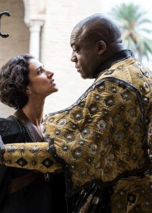 A série "Game of Thrones", da HBO, ganhou fama no Brasil em parte graças à pirataria, já que a emissora não faz parte dos pacotes básicos nas TVs por assinatura