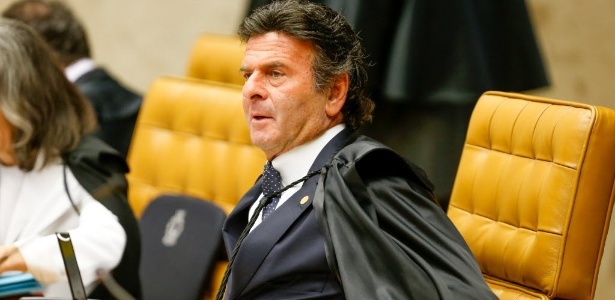 Ministro Luiz Fux soltou liminar suspendendo a tramitação do pacote anticorrupção no Senado e exigindo que o projeto volte a ser discutido na Câmara