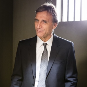 Ator Herson Capri como Otávio em "Babilônia"