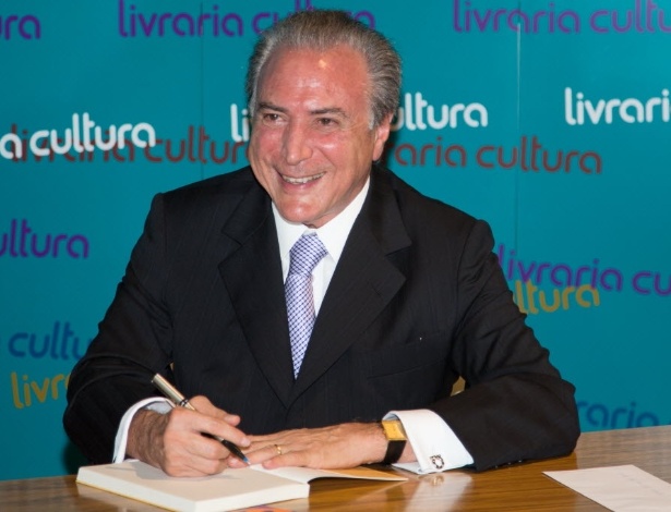 Temer durante o lançamento de seu livro de poesias, em São Paulo, em janeiro de 2013