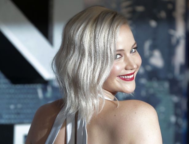 9.mai.2016 - Jennifer Lawrence na premiere de "X-Men: Apocalipse" em Londres