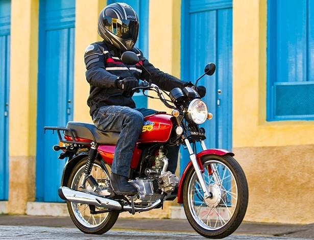 Infomoto Dafra Super 50 é um dos modelos que agora só podem rodar com habilitação