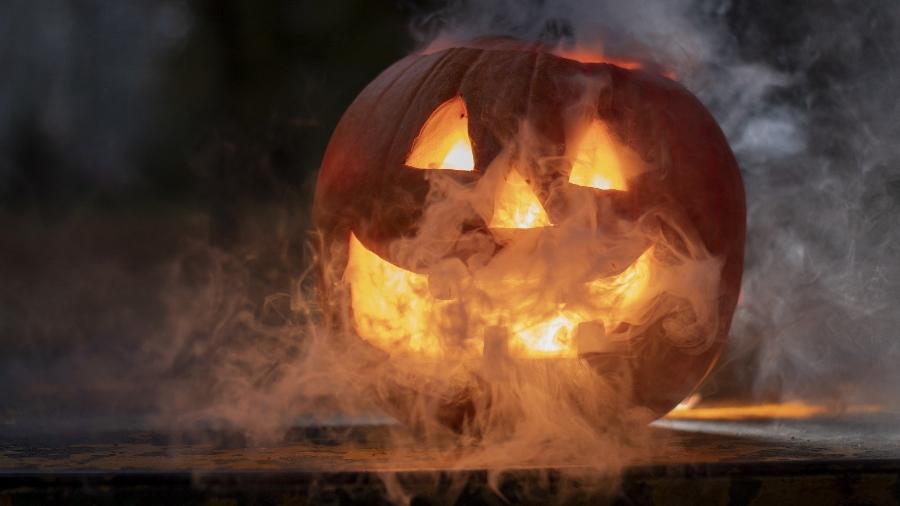 Halloween: Confira 10 filmes e séries para ver no “Dia das Bruxas“