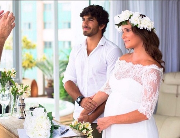 Deborah Secco compartilha foto de seu casamento com Hugo Moura