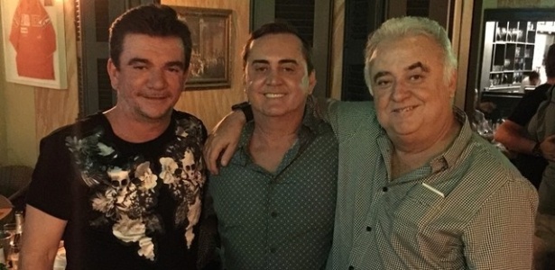 Andrés Sanchez ao lado dos irmãos Paulo (direita) e Fernando Garcia (centro)