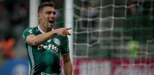 Moisés volta a sentir dores no pé, mas espera não desfalcar o Palmeiras