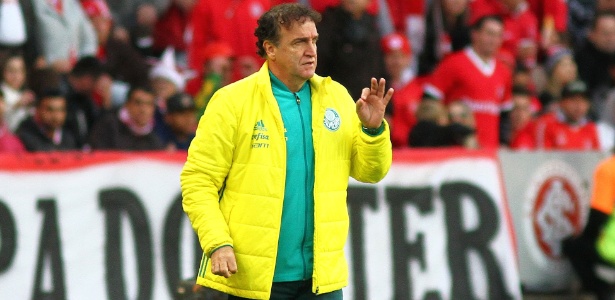 Cuca fala em recuperar alto astral 