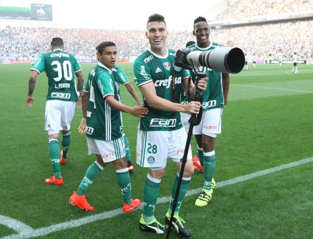 Retiro no interior e até lágrimas do elenco: os bastidores da vitória palmeirense