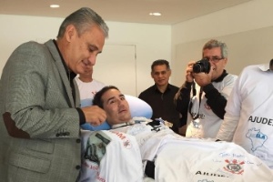 Como o torcedor com doença rara viveu sonho de ver Tite e Arena Corinthians