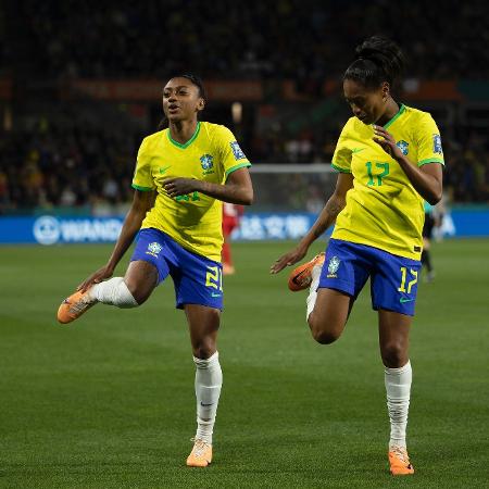 Seleção Feminina de Futebol on X: Bom dia, meu Brasil! 🇧🇷 Hoje tem  #GuerreirasDoBrasil em campo pelo segundo jogo do Torneio Internacional de  Futebol Feminino! Deixe sua mensagem positiva nos comentários e