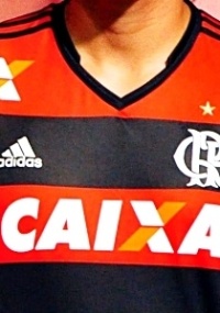 novos uniformes do fla: Torcida compra 250 mil camisas em pré-venda