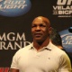 Tyson rouba a cena em pesagem do UFC e se diverte com encaradas tensas - Evelyn Rodrigues
