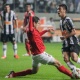 Marcos Rocha se p&otilde;e &agrave; disposi&ccedil;&atilde;o de Cuca para atuar no meio, mas prefere lateral