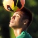 Arisco e vaidoso, Neymar leva a fam&iacute;lia para Barcelona