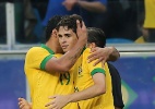 'Destituído' por Neymar, Oscar ainda funciona como 10 da seleção